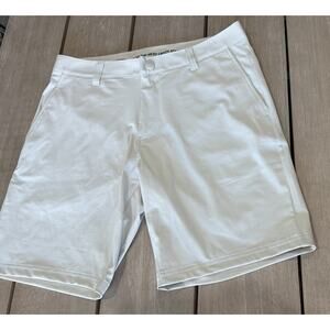 Rhône Mens 9” Commuter Shorts 32” Stone Color Performance Casual Golf Activewear